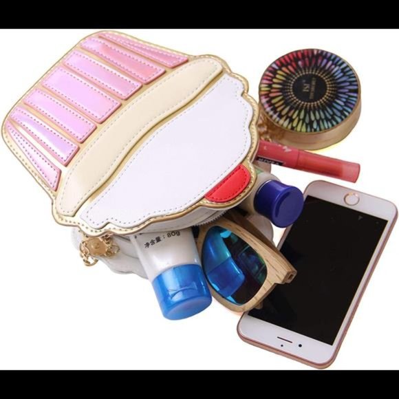 Cupcake  Crossbody Handbag - Picture 5 of 7